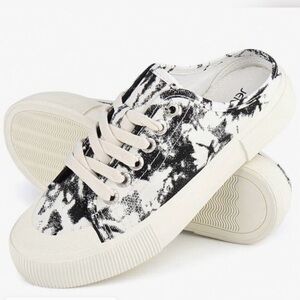 🆕 Canvas Slip-On Sneakers